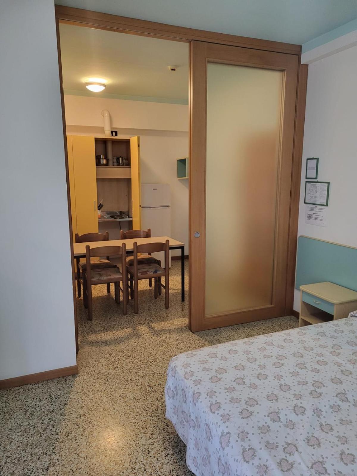 Hotel Residence Villa Lily Cesenatico Exterior photo