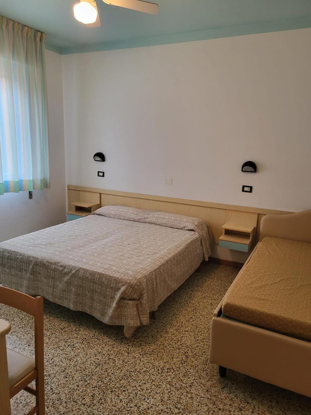 Hotel Residence Villa Lily Cesenatico Exterior photo